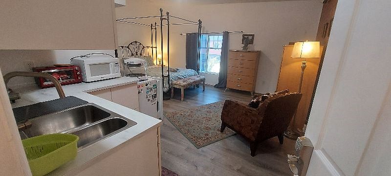 Studio 1 most suitable short stay also long lease available. This is a nixed use huge property in very secured living. All studios are at 2ed floor. Please request detail by phone. Be happy to share with you each unit, layout with photos. We have over few hundreds photo for this property. Looking forward to hosting furnished finder travel nurse here. $1500 occupied 