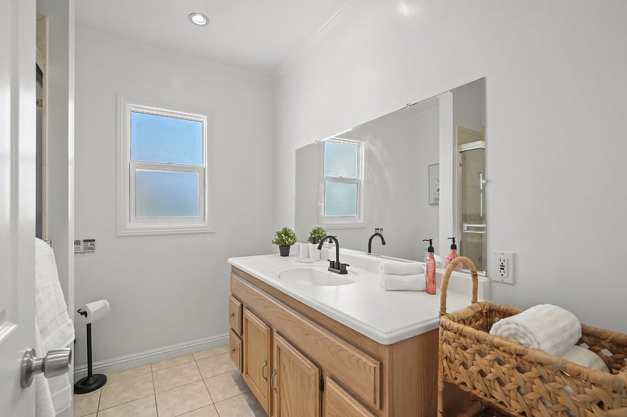 Furnished Finder property 589715_1 photo 12