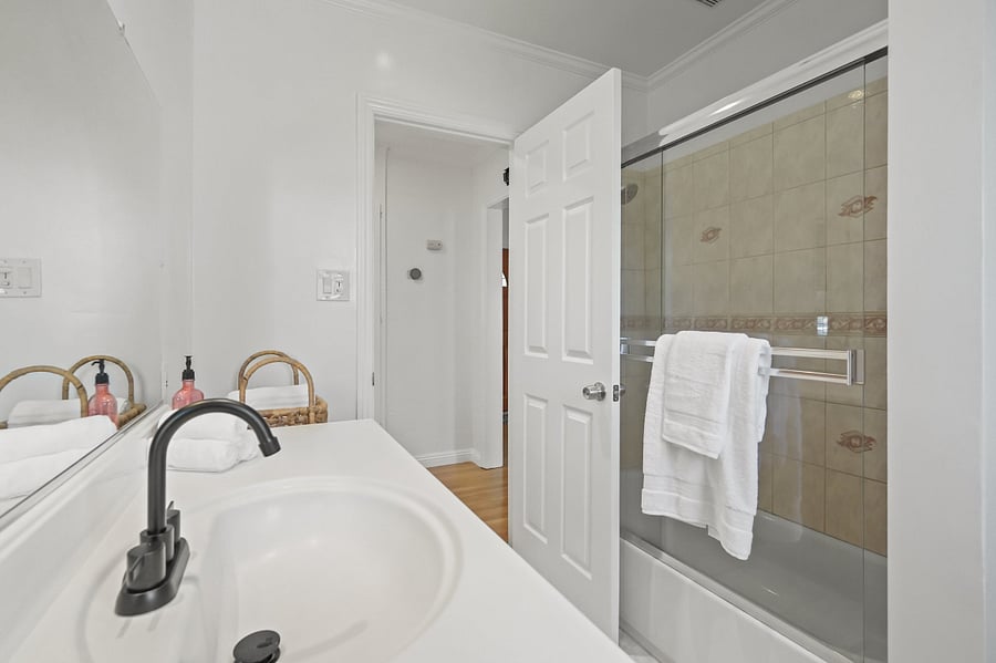 Furnished Finder property 589715_1 photo 13