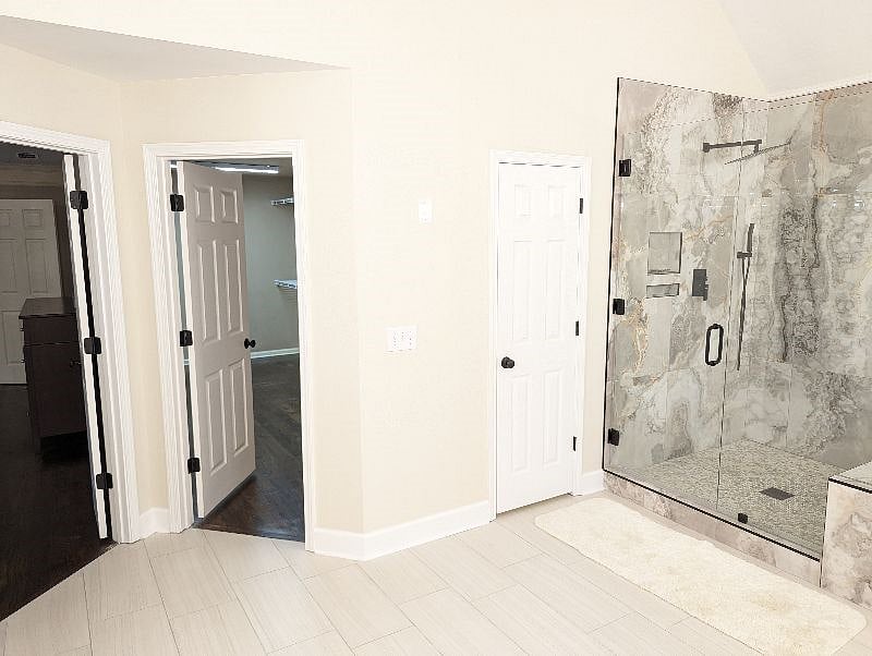 Furnished Finder property 589803_1 photo 43