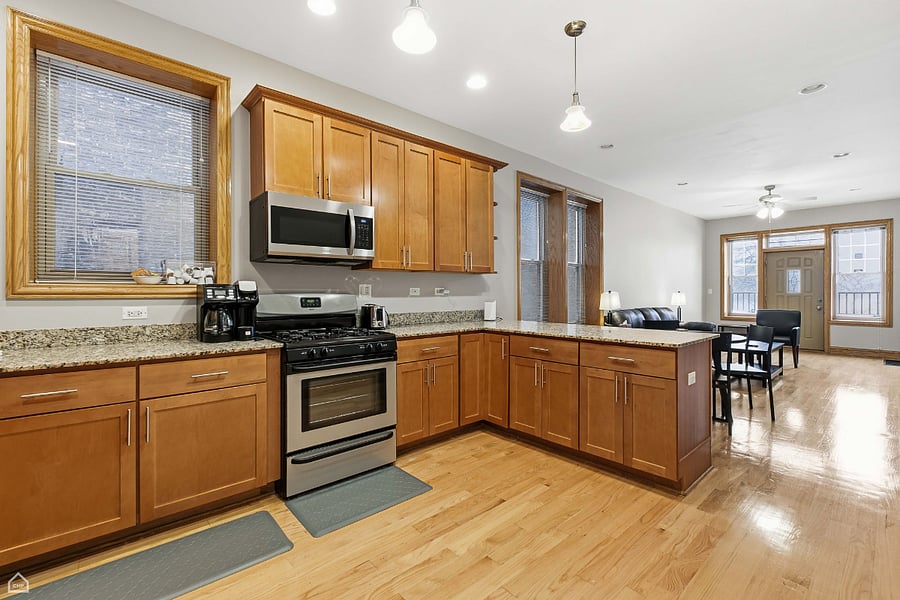 Furnished Finder property 589832_2 photo 7