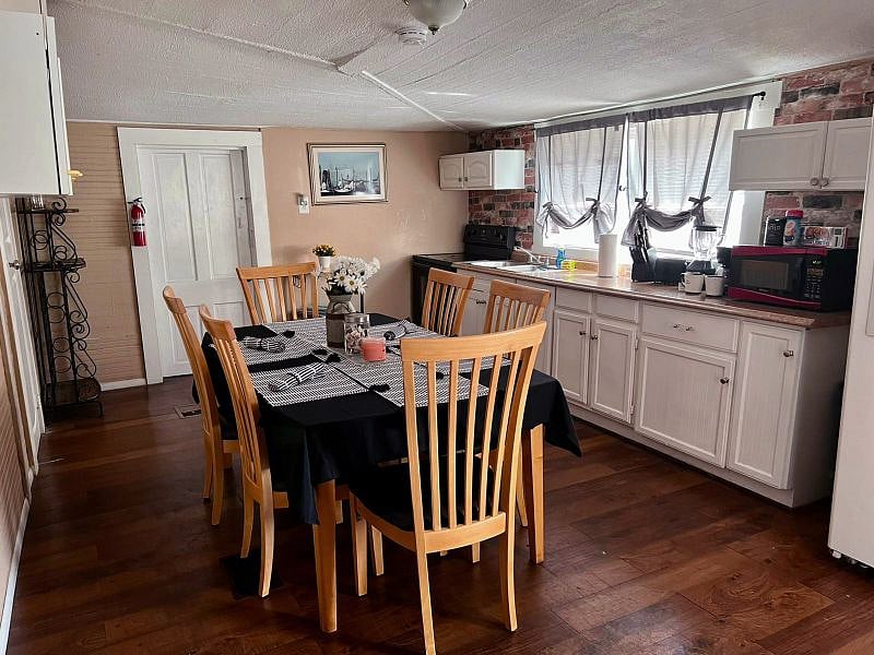 Furnished Finder property 589873_1 photo 3