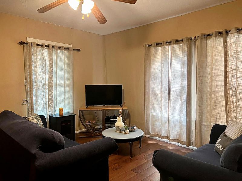 Furnished Finder property 589873_1 photo 14