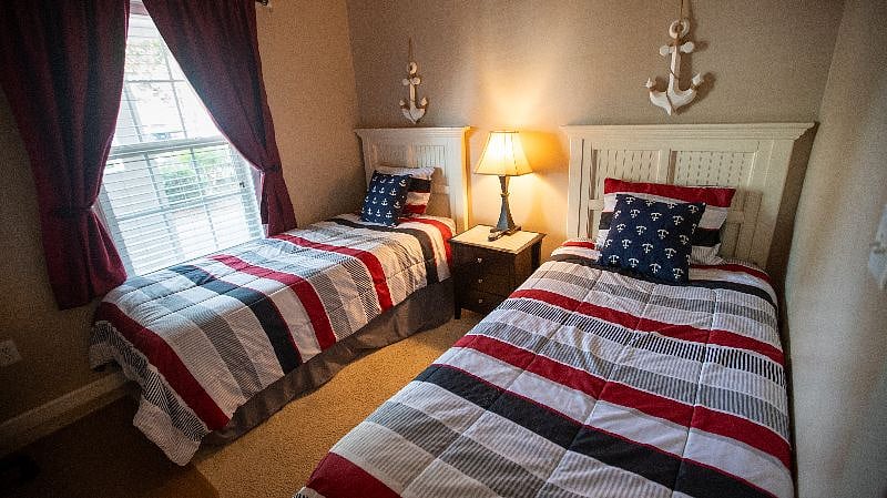 2nd bedroom twin beds