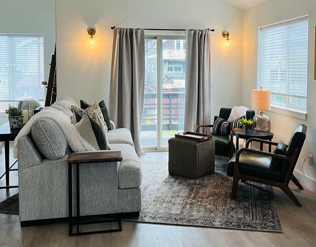 Furnished Finder property 589991_1 photo 3