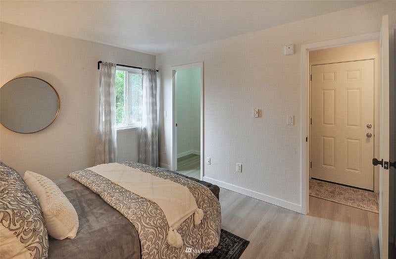 Furnished Finder property 590010_1 photo 6