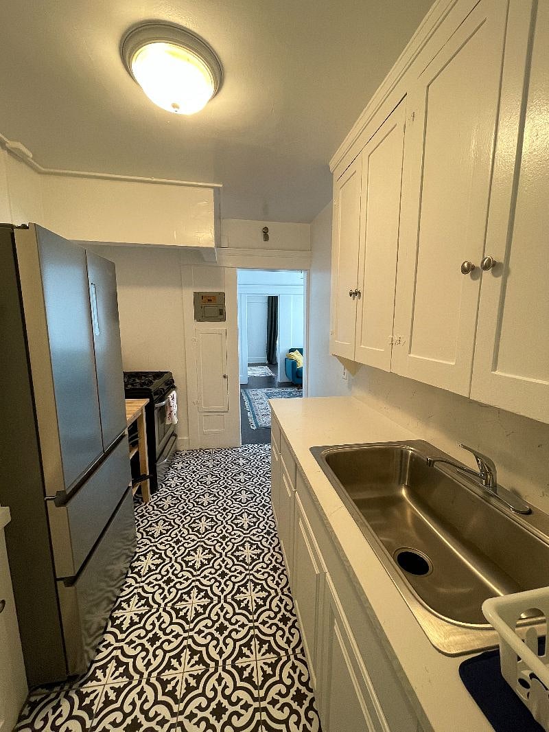 Furnished Finder property 590026_1 photo 15
