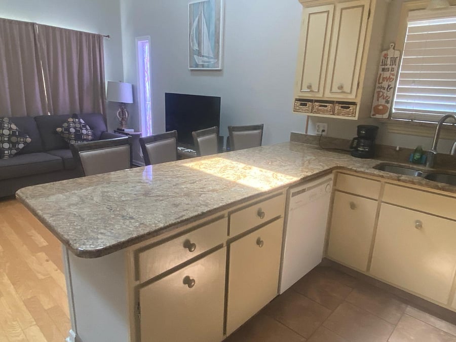 Furnished Finder property 590038_1 photo 7