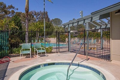 Community pool and hot tub within 5 mins walk.