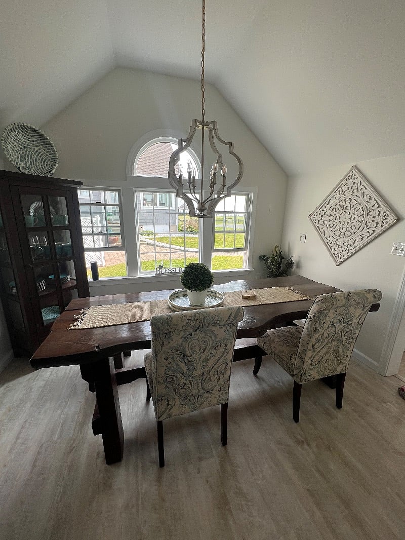 Furnished Finder property 590108_1 photo 3