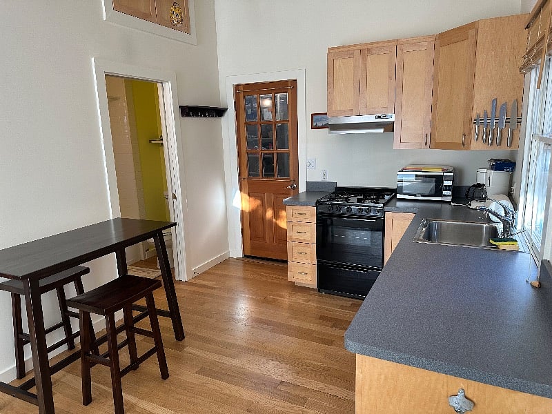 Furnished Finder property 590186_1 photo 3