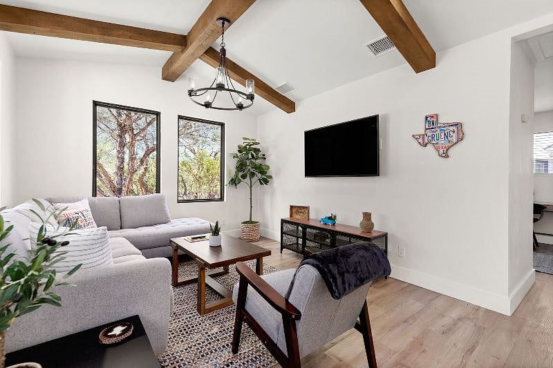 Furnished Finder property 590204_1 photo 5