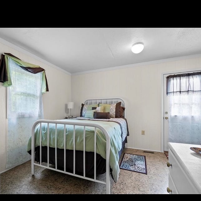 Furnished Finder property 590223_1 photo 2