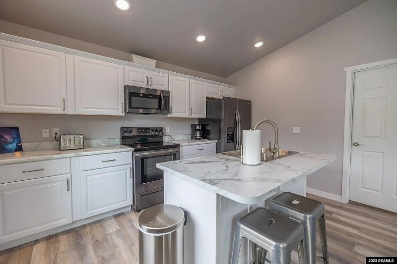 Furnished Finder property 590254_1 photo 5
