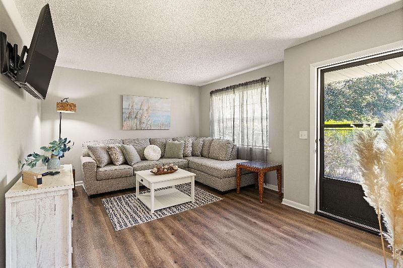 Furnished Finder property 590269_1 photo 9