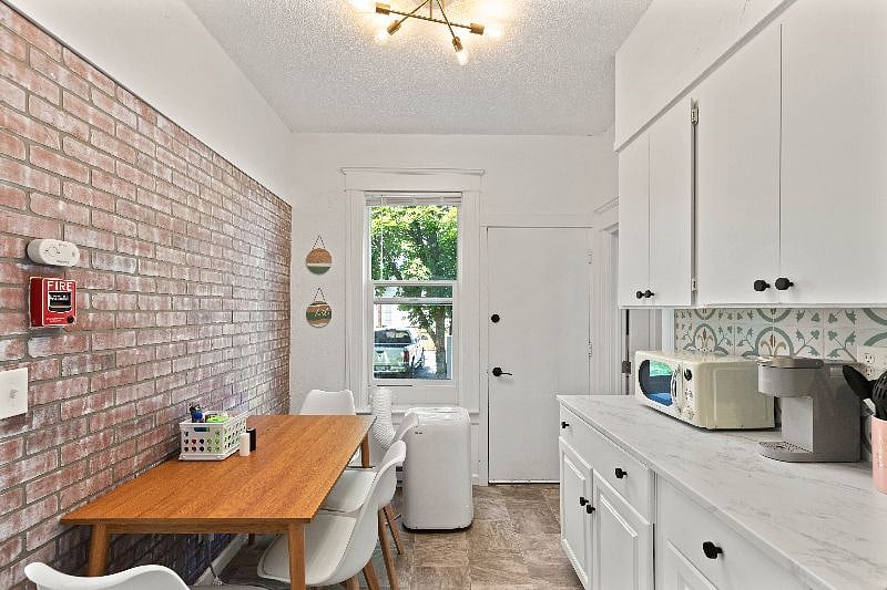 Furnished Finder property 590291_1 photo 9