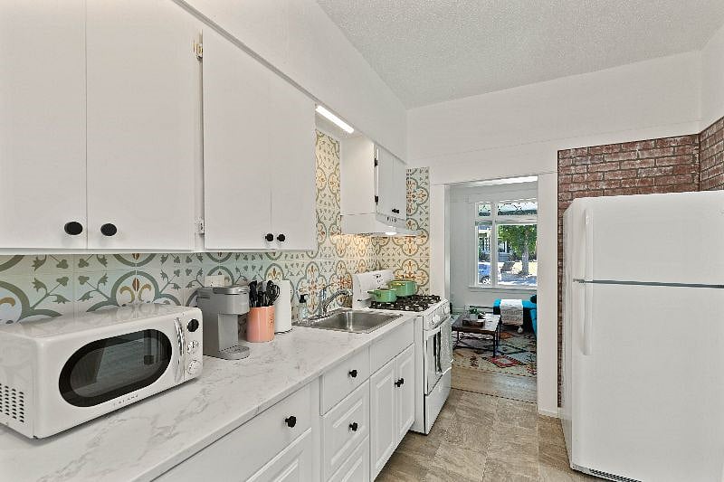 Furnished Finder property 590291_1 photo 8