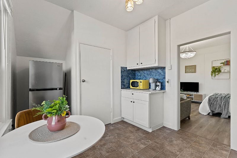 Furnished Finder property 590291_3 photo 8
