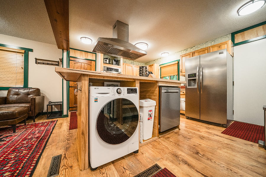 Furnished Finder property 590292_1 photo 3
