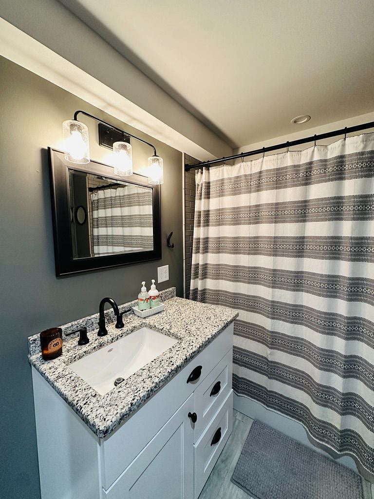 Hall bathroom.