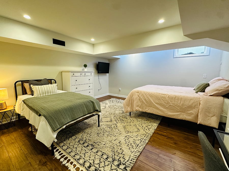 2nd bedroom - Queen size bed + twin size bed. 