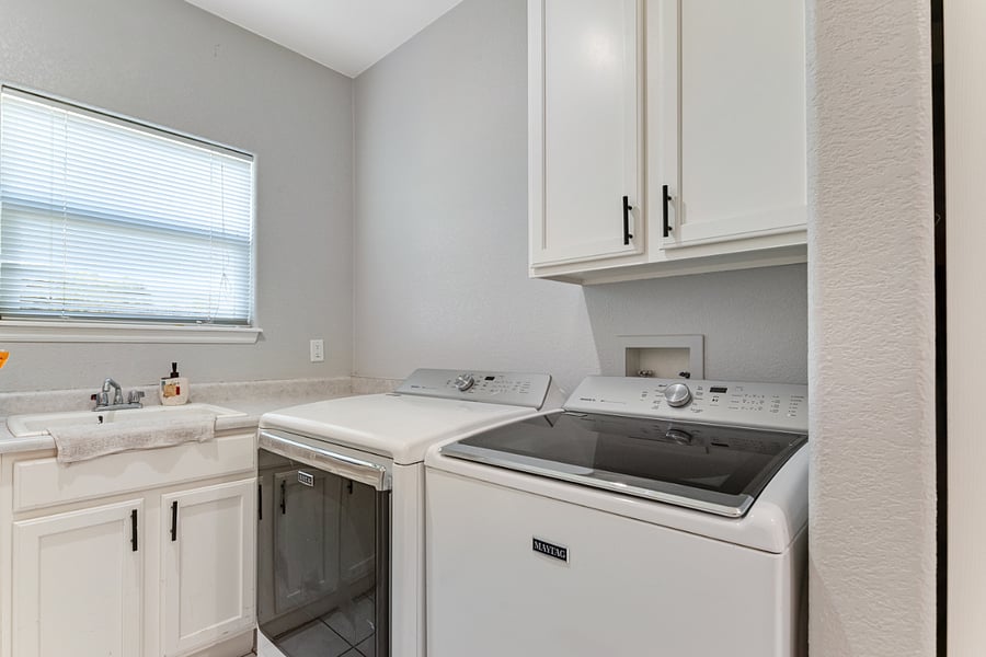 Furnished Finder property 590305_1 photo 24