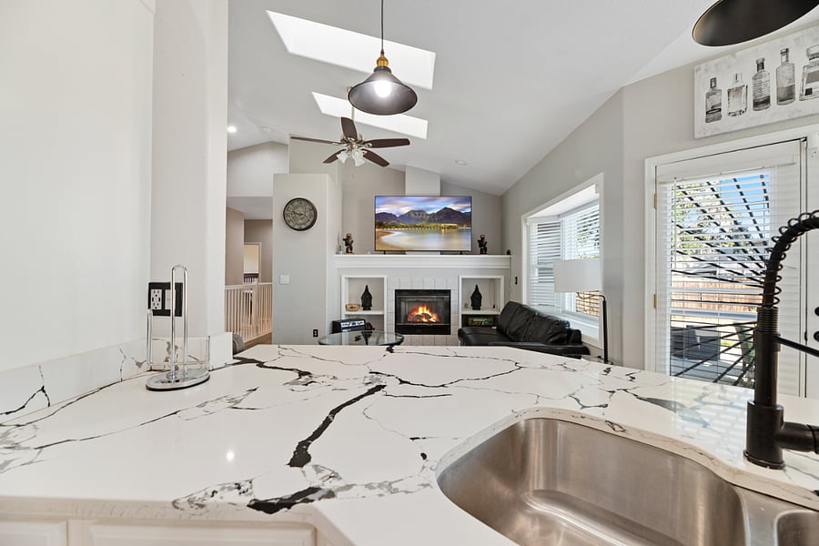 Furnished Finder property 590305_1 photo 6