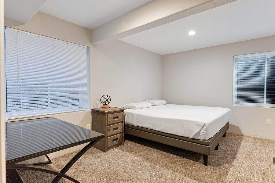 Furnished Finder property 590305_1 photo 28