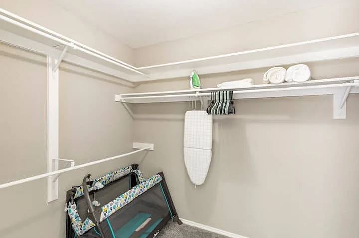 Furnished Finder property 590312_1 photo 35