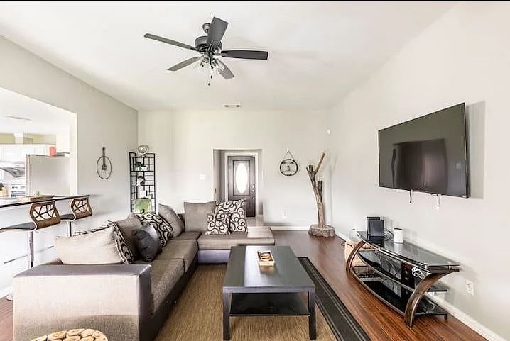 Furnished Finder property 590312_1 photo 7