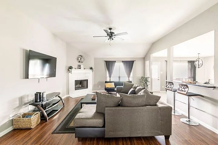 Furnished Finder property 590312_1 photo 8
