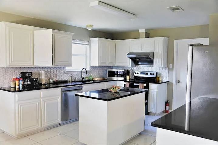 Furnished Finder property 590312_1 photo 15