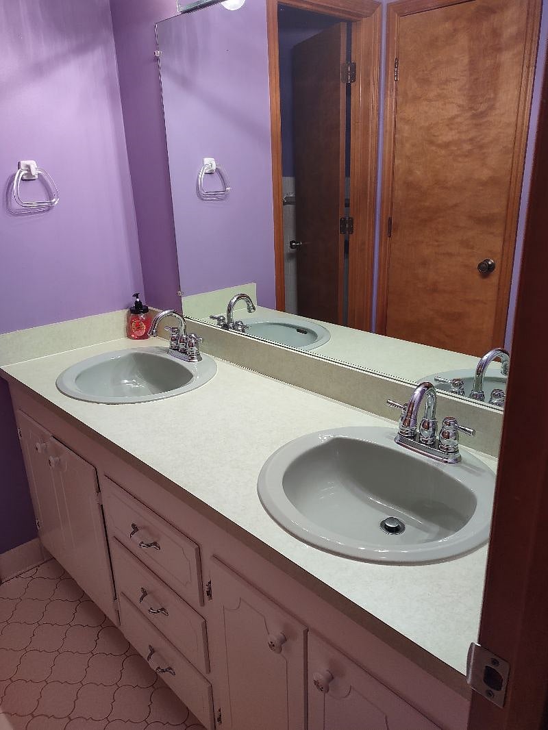 Furnished Finder property 590411_1 photo 3