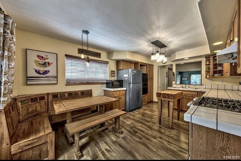 Furnished Finder property 590460_1 photo 4