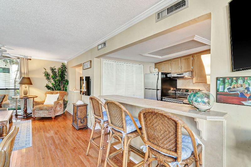 Furnished Finder property 590463_1 photo 7