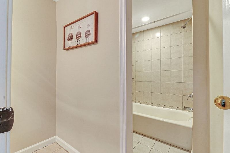 Furnished Finder property 590463_1 photo 9