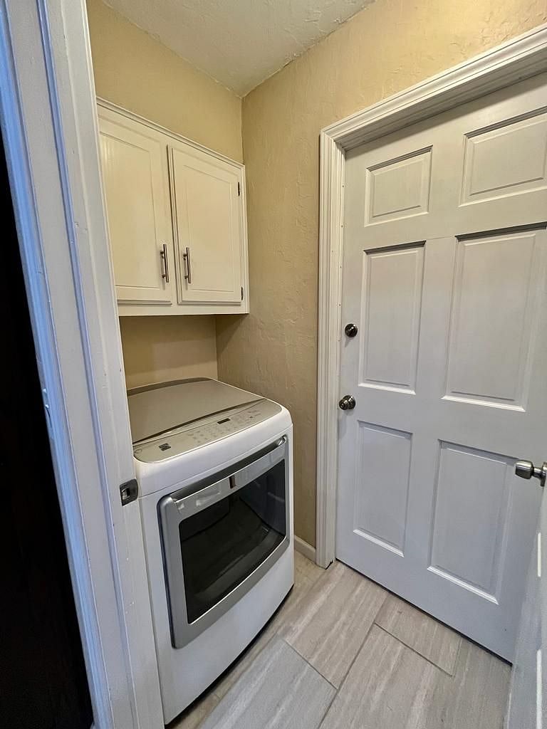 Furnished Finder property 590485_1 photo 15