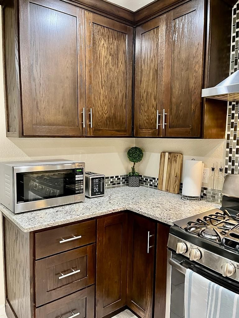 Furnished Finder property 590485_1 photo 17
