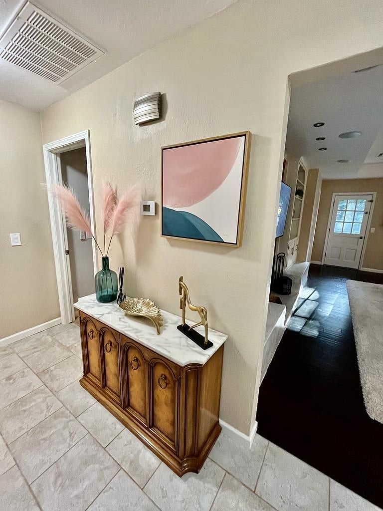 Furnished Finder property 590485_1 photo 23