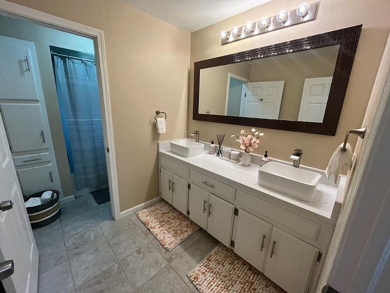 Furnished Finder property 590485_1 photo 45