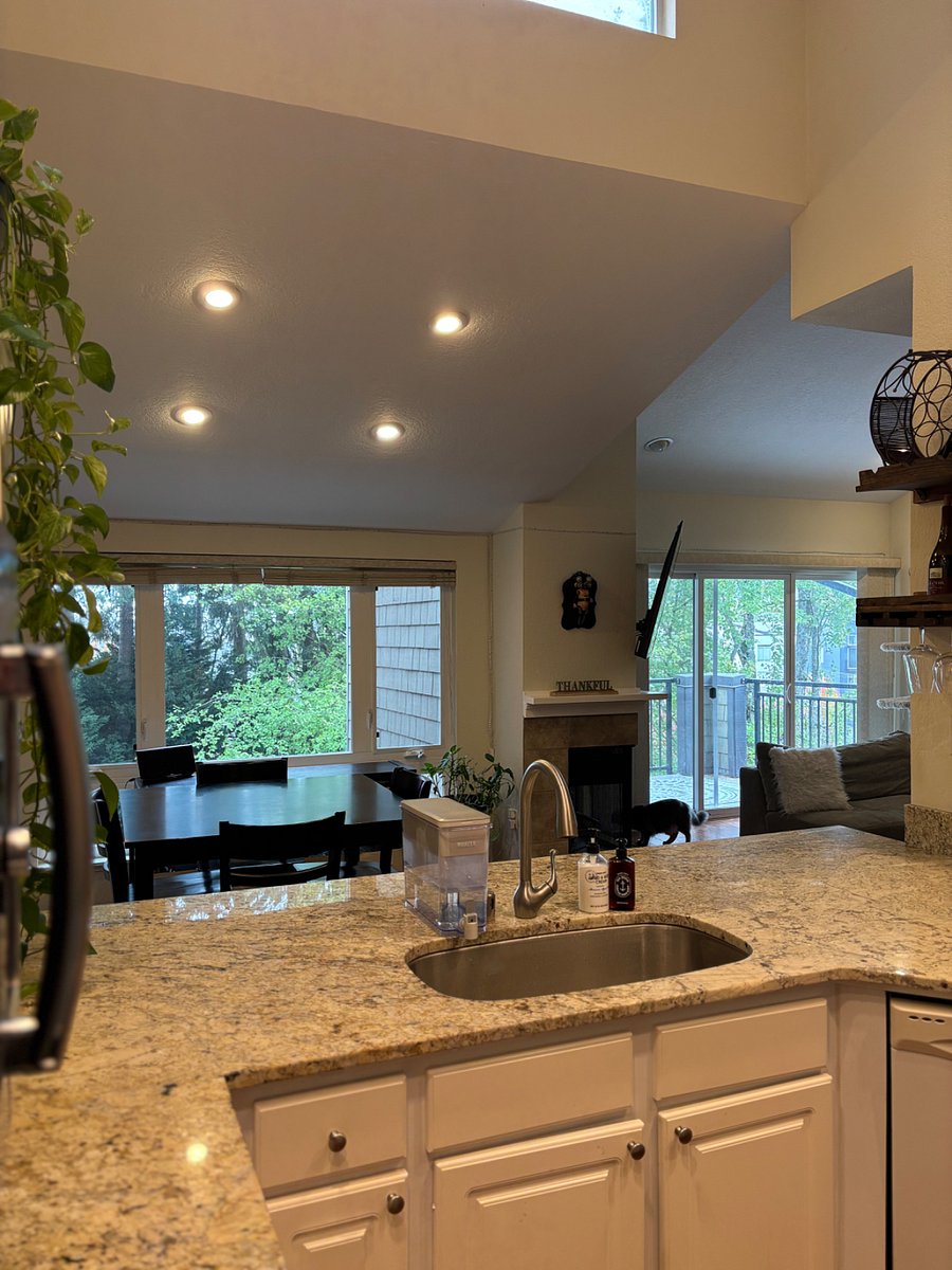 Furnished Finder property 590500_1 photo 7