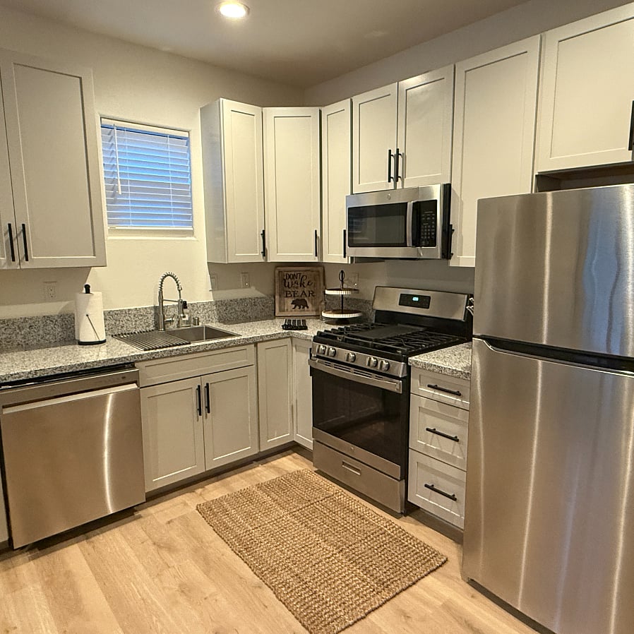 Furnished Finder property 590555_1 photo 5