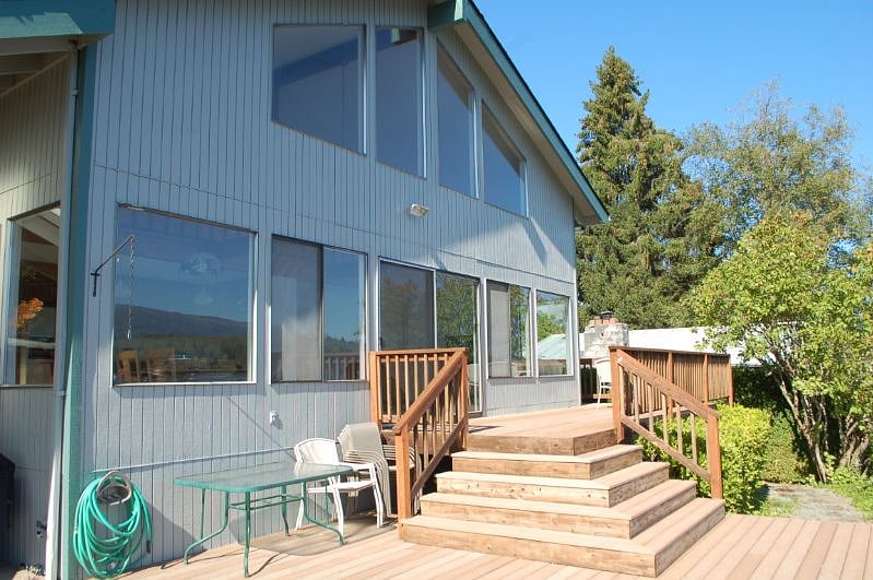 Large deck Lake Front