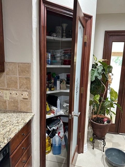 Furnished Finder property 590624_1 photo 7