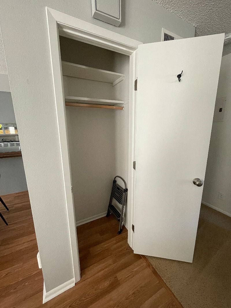 Furnished Finder property 590674_1 photo 9