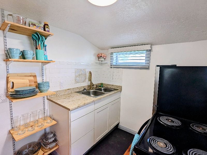 Furnished Finder property 590675_1 photo 4