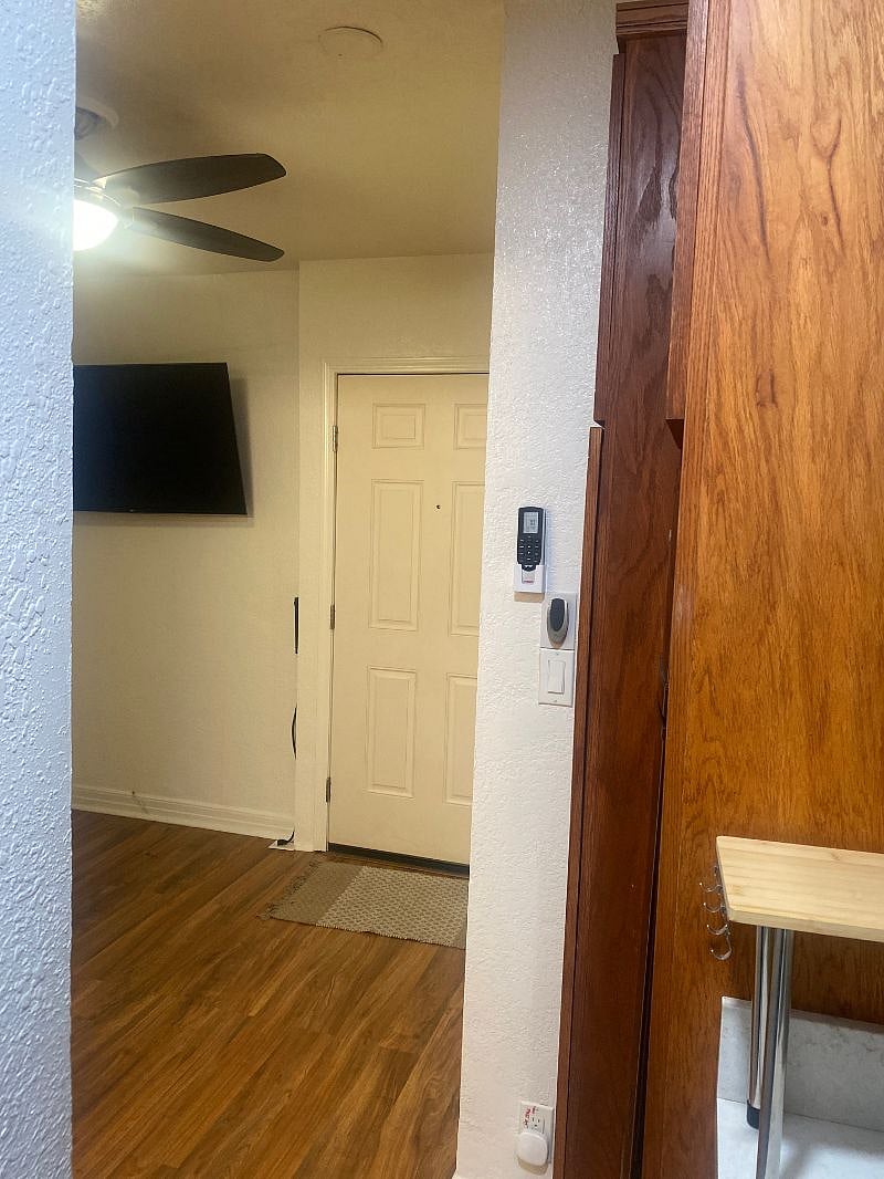 Furnished Finder property 590702_1 photo 15