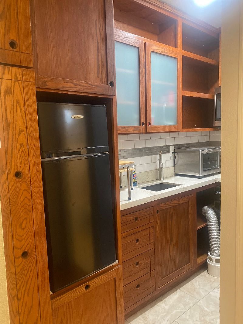 Furnished Finder property 590702_1 photo 11