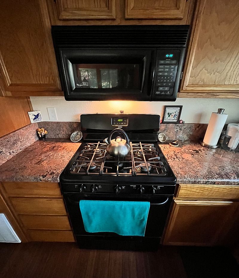 Gas Stove + Oven