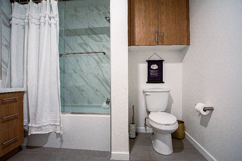 Guest Bathroom attached to 2nd bedroom